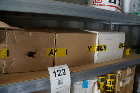 Stort parti tape, poser, m.v.