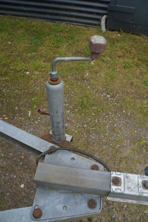 Trailer VARIANT VA 750 MC