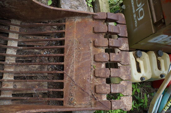 Entreprenørskovl SKB270S45A-800