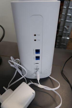 5G Router FA7150