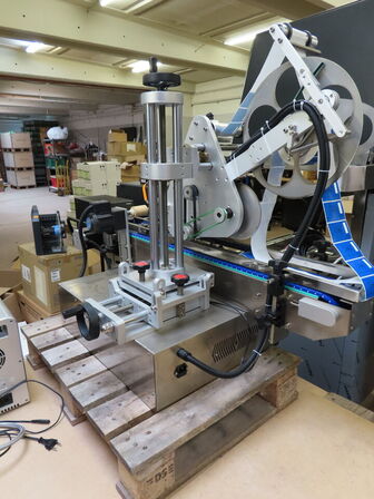 Flad label maskine