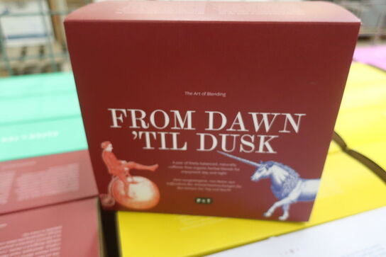 40 ks. ass. PAPER & TEA te (fra 100-280g pr. kasse)