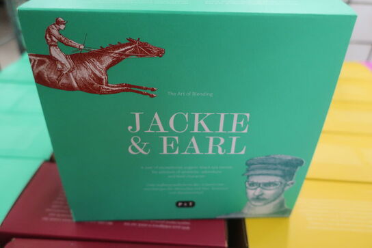 40 ks. ass. PAPER & TEA te (fra 100-280g pr. kasse)