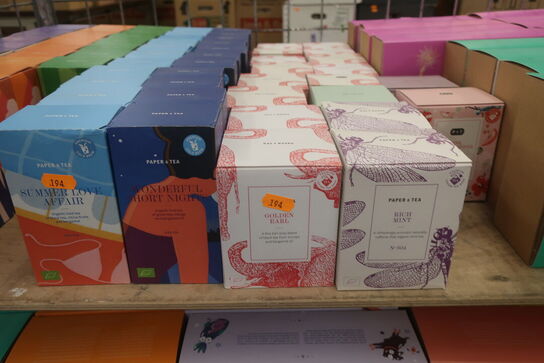 84 ks. ass. PAPER & TEA te