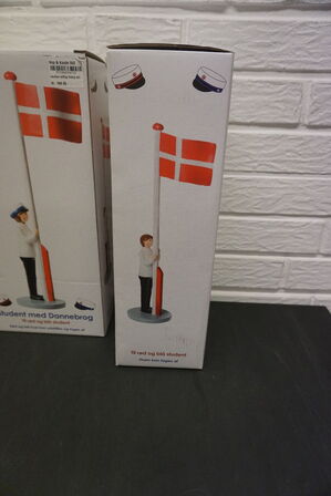 2 stk. studenterflag KAY BOJESEN