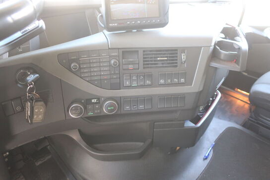 Lastbil VOLVO FH 240