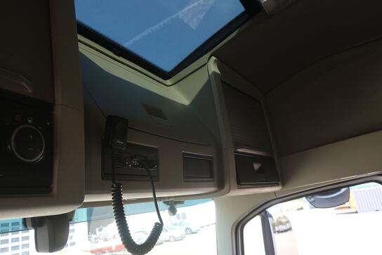 Lastbil VOLVO FH 240