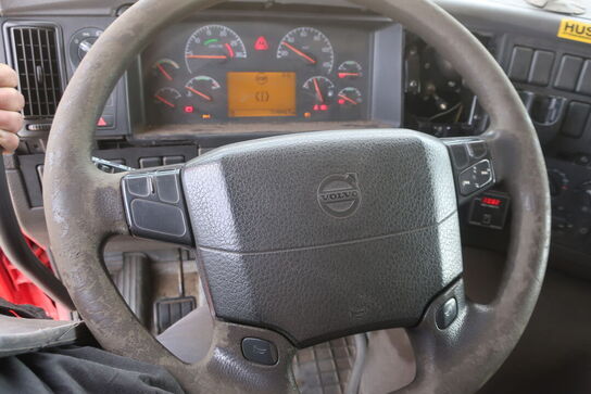 Lastbil m. kran VOLVO FM12