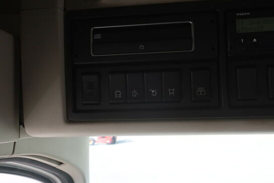 Lastbil VOLVO FH 240