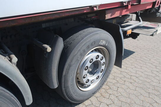 Lastbil VOLVO FH 240