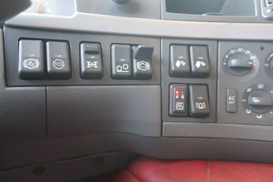 Lastbil m. kran VOLVO FMX