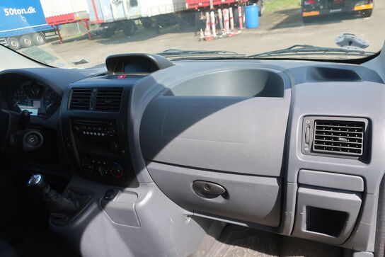 Varebil TOYOTA ProAce 2.0 128 hk L2H1