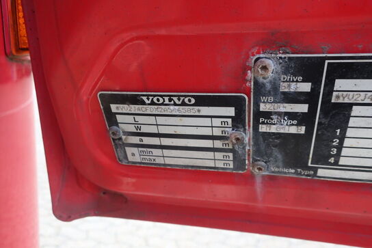 Lastbil m. kran VOLVO FM12