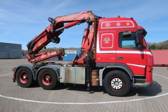 Lastbil m. kran VOLVO FM12