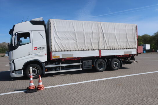 Lastbil VOLVO FH 240