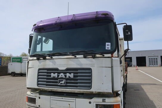 Lastbil m. kran MAN FE-360A
