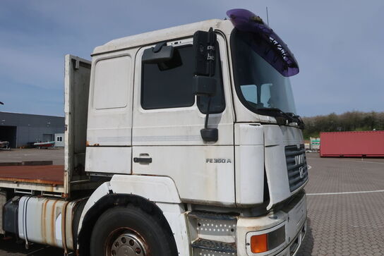 Lastbil m. kran MAN FE-360A