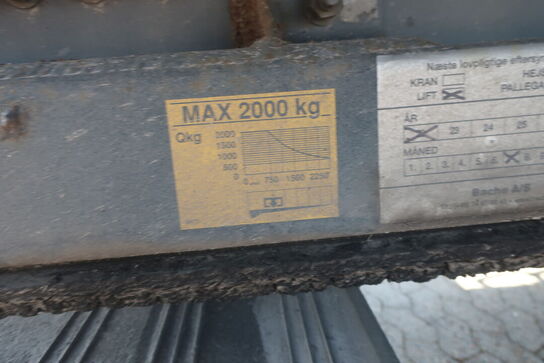 Lastbil VOLVO FH 240