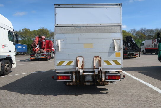 Varebil MERCEDES Sprinter 413 CDI