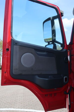 Lastbil m. kran VOLVO FM12