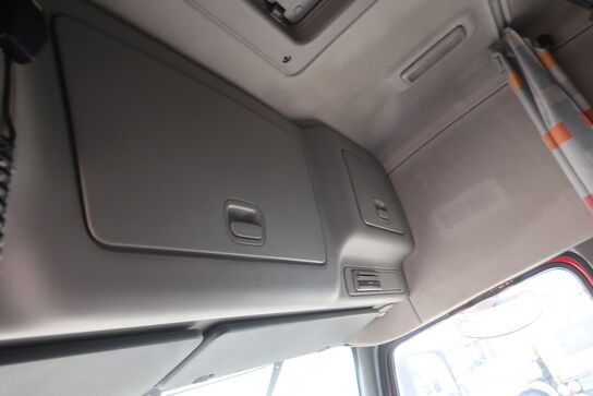 Lastbil m. kran VOLVO FM12