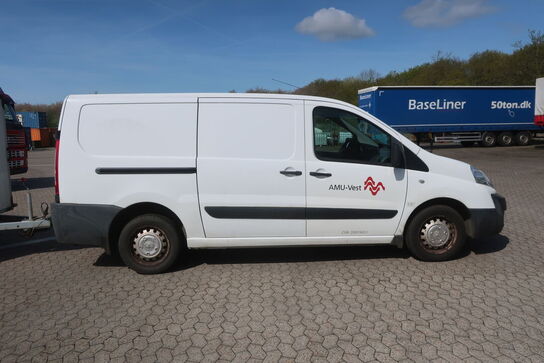 Varebil TOYOTA ProAce 2.0 128 hk L2H1