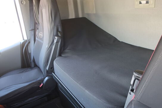 Lastbil VOLVO FH 240