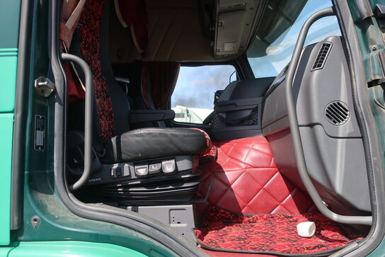 Lastbil m. kran VOLVO FMX