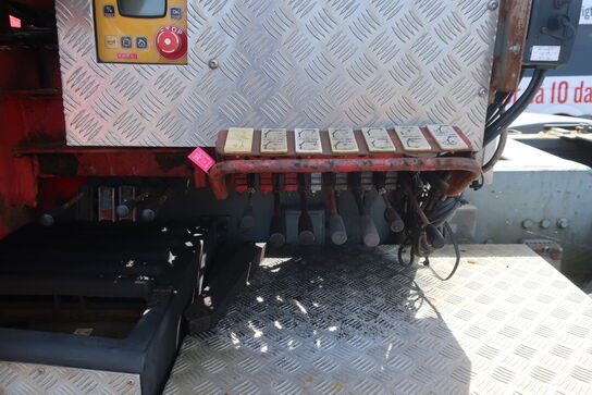 Lastbil m. kran VOLVO FM12