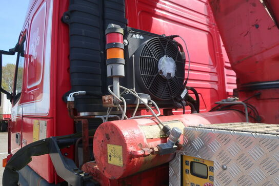 Lastbil m. kran VOLVO FM12