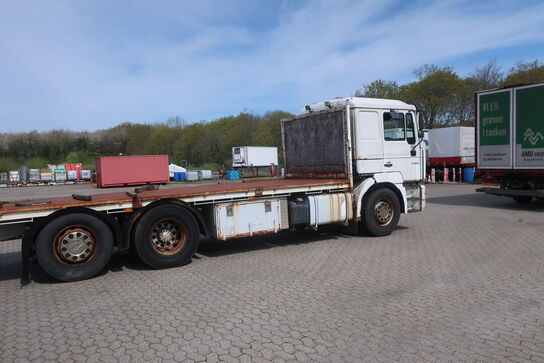 Lastbil m. kran MAN FE-360A