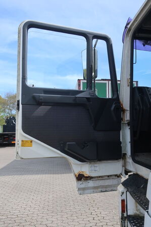 Lastbil m. kran MAN FE-360A