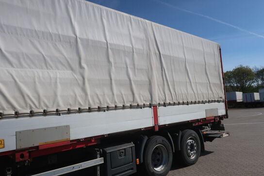 Lastbil VOLVO FH 240