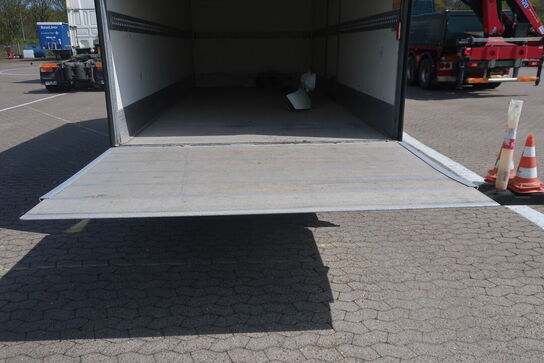 Varebil MERCEDES Sprinter 318 CDI