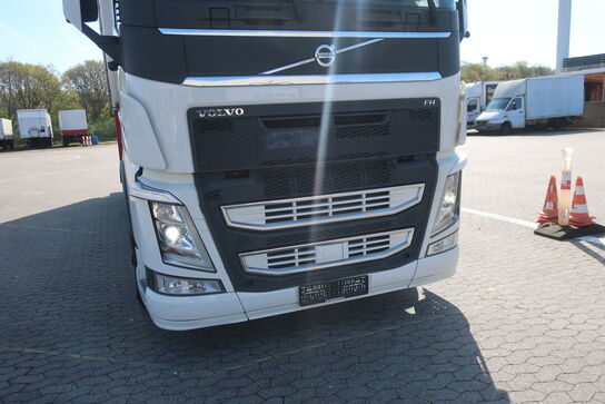 Lastbil VOLVO FH 240
