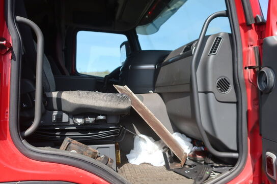 Lastbil m. kran VOLVO FM12