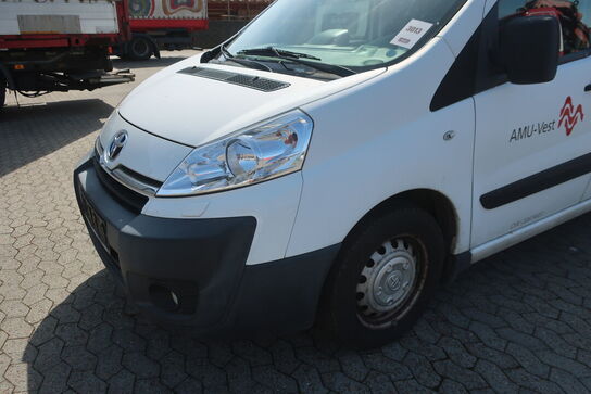 Varebil TOYOTA ProAce 2.0 128 hk L2H1