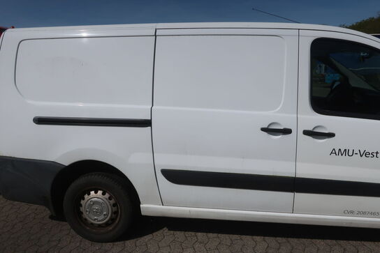 Varebil TOYOTA ProAce 2.0 128 hk L2H1