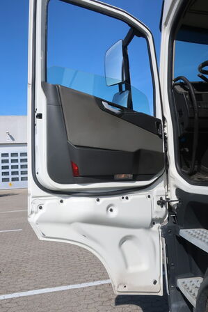 Lastbil VOLVO FH 240