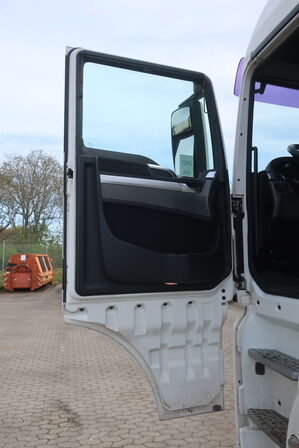 Lastbil MAN TGX 18.360