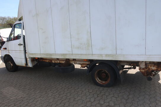 Varebil MERCEDES Sprinter 413 CDI