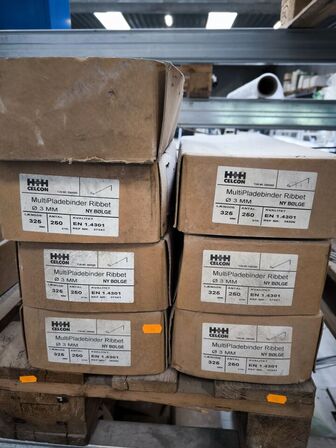 Palle med multipladebinder CELCON