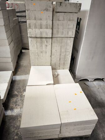 3 stk. paller med betonelementer