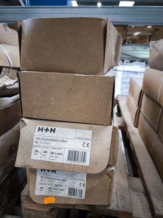 Palle med multipladebinder CELCON