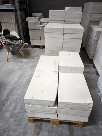 5 stk. paller med betonelementer