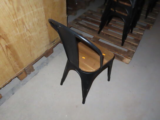 50 stk. stole fra restaurant