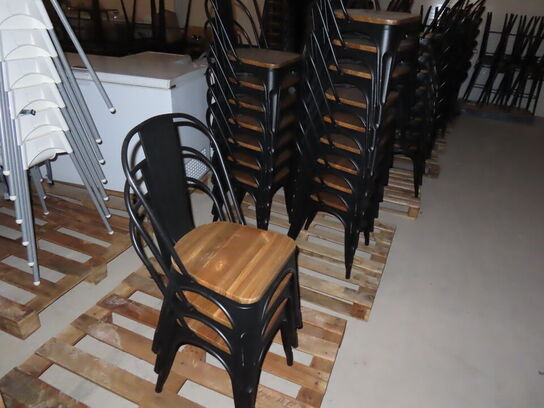 50 stk. stole fra restaurant