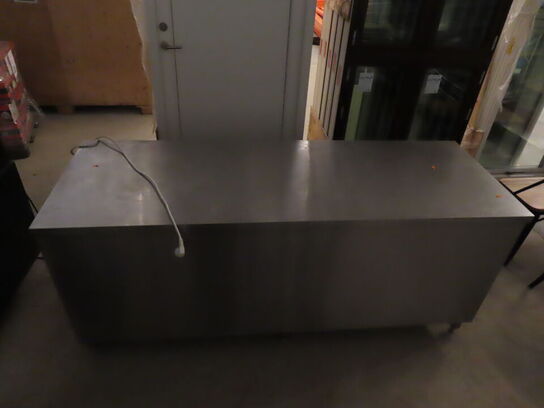 Varmebord JUKA TABLE HOT 200