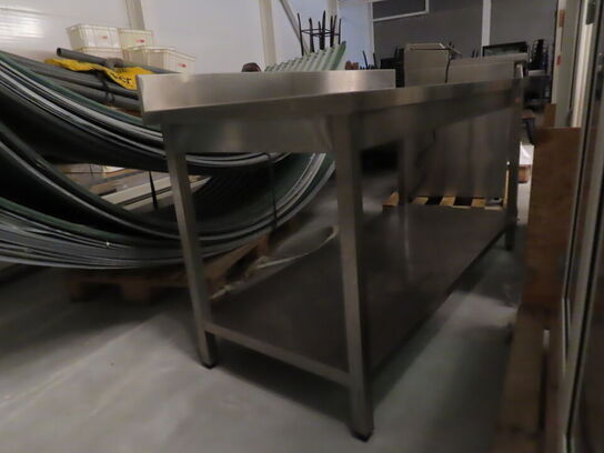 Stålbord med bagkant