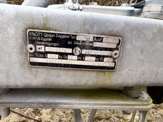 Trailer VARIANT VA 756